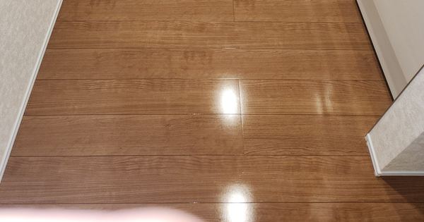 施工事例の写真：フロアコーティング施工後のフローリング